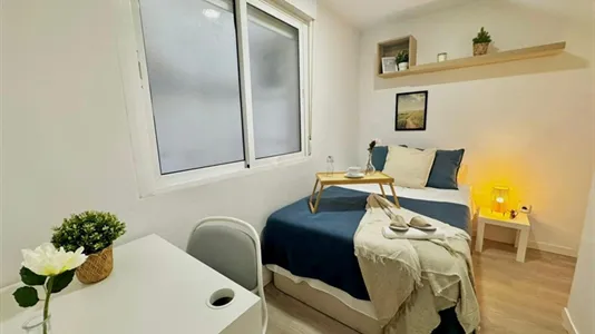 Rooms in Madrid Centro - photo 1