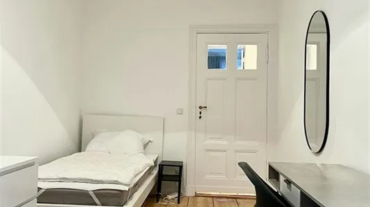 Apartments in Berlin Friedrichshain-Kreuzberg - photo 2