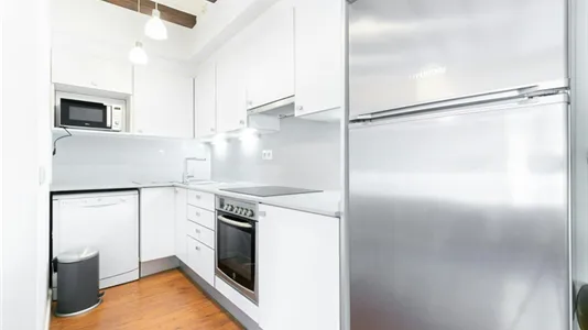 Apartments in Barcelona Ciutat Vella - photo 7