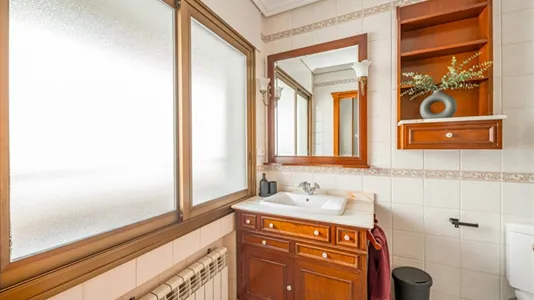 Rooms in Madrid Chamartín - photo 10