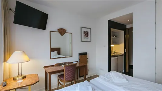 Apartments in Berlin Charlottenburg-Wilmersdorf - photo 4