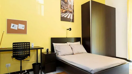 Rooms in Milano Zona 8 - Fiera, Gallaratese, Quarto Oggiaro - photo 1