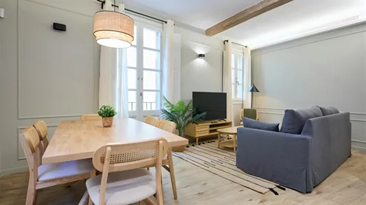 Apartments in Barcelona Ciutat Vella - photo 5