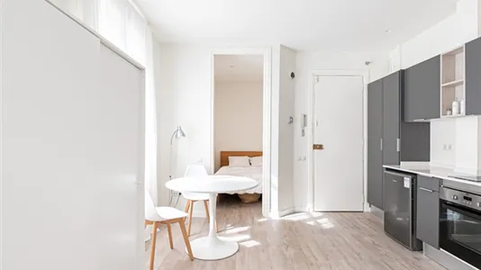 Apartments in Barcelona Ciutat Vella - photo 7