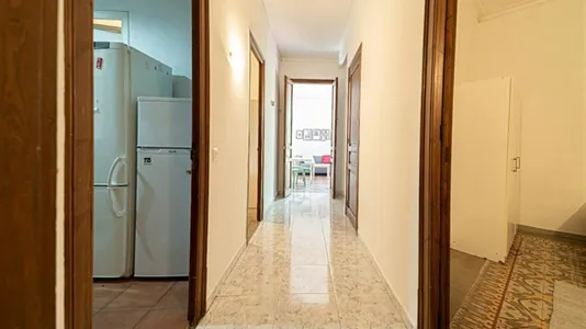 Rooms in Barcelona Eixample - photo 8