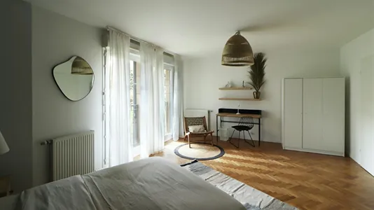 Rooms in Saint-Denis - photo 4