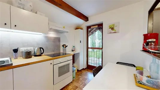 Rooms in Chambéry - photo 8