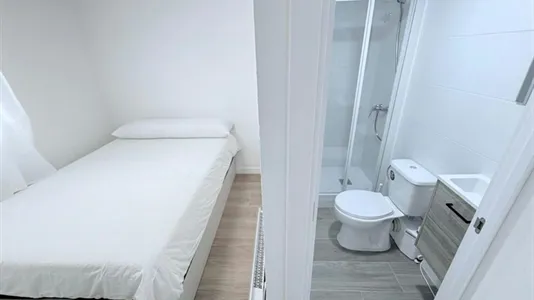 Rooms in Los Berrocales - photo 7