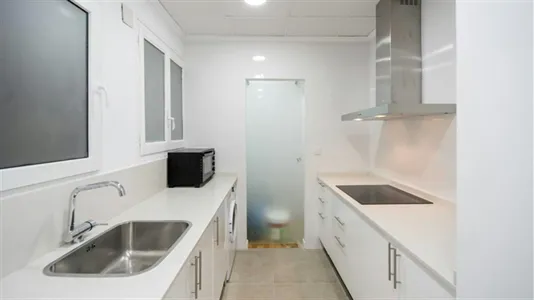 Rooms in Valencia Ciutat Vella - photo 5