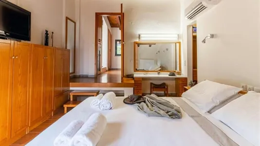 Houses in Heraklion - photo 6