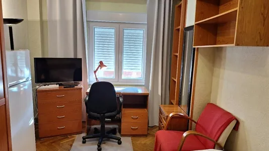 Rooms in Salamanca - photo 10