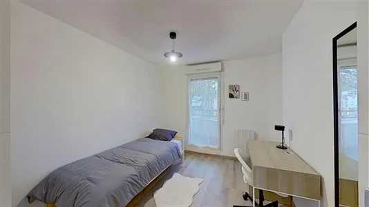 Rooms in Rouen - photo 2