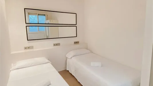 Apartments in Barcelona Ciutat Vella - photo 8