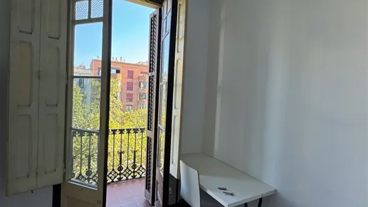 Rooms in Barcelona Eixample - photo 2