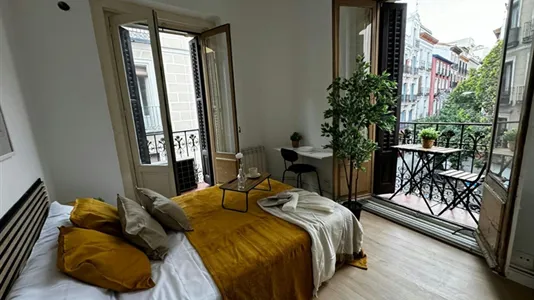 Rooms in Madrid Retiro - photo 4