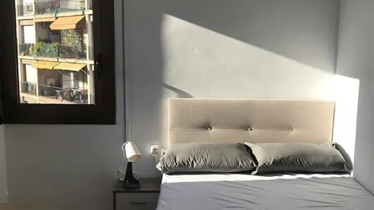 Rooms in Barcelona Eixample - photo 2