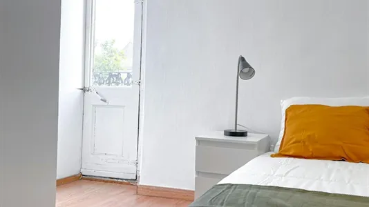 Rooms in Barcelona Ciutat Vella - photo 4