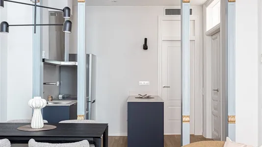 Apartments in Barcelona Ciutat Vella - photo 7