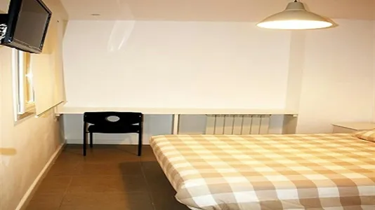 Rooms in Madrid Centro - photo 5