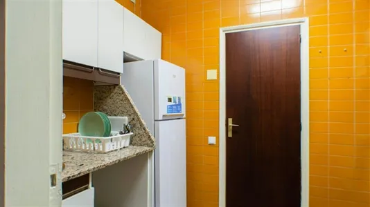 Rooms in Barcelona Eixample - photo 8