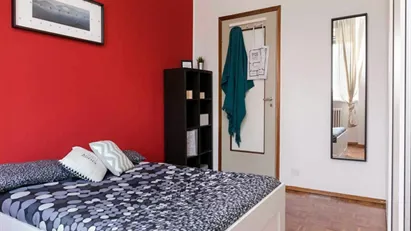 Room for rent in Buccinasco, Lombardia