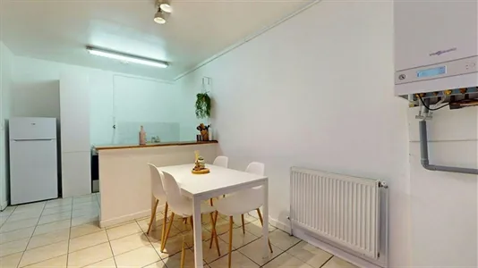 Apartments in Saint-Étienne - photo 2