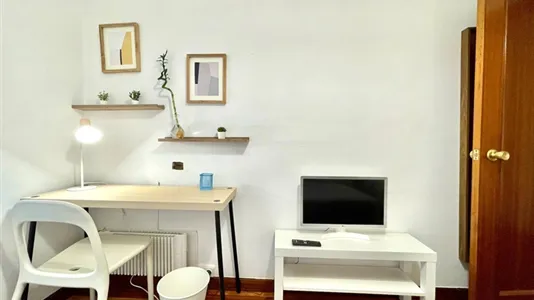 Rooms in Bilbao - photo 5