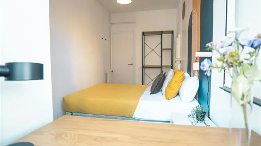 Rooms in Barcelona Eixample - photo 5