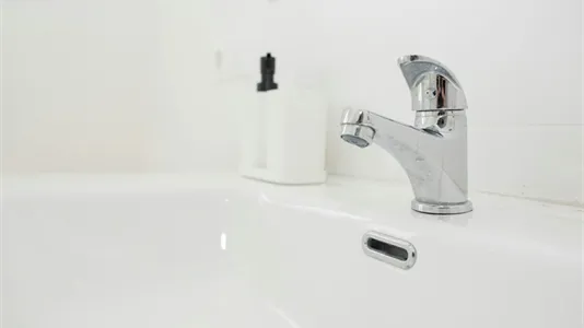 Rooms in Granada - photo 10