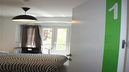 Rooms in Madrid Centro - photo 5