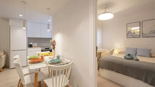 Rooms in Zaragoza - photo 8