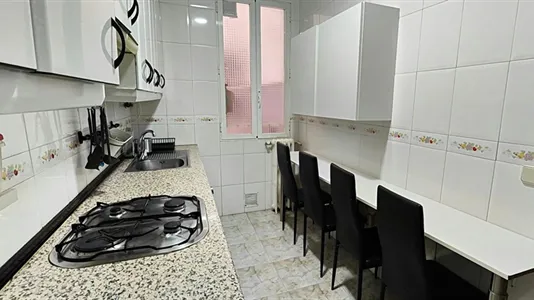 Rooms in Madrid Chamberí - photo 10