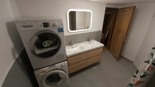 Rooms in Besnica - photo 8