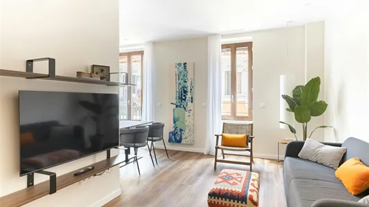 Apartments in Valencia Ciutat Vella - photo 4
