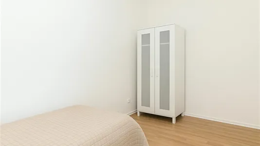 Rooms in Berlin Charlottenburg-Wilmersdorf - photo 3