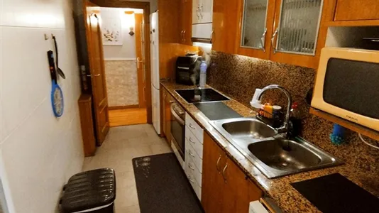 Rooms in Barcelona Eixample - photo 5