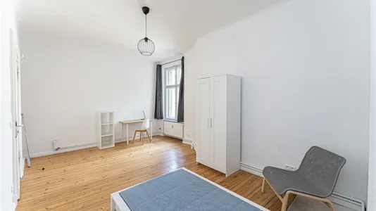 Rooms in Berlin Friedrichshain-Kreuzberg - photo 1