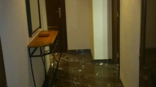Rooms in Jaén - photo 7