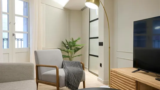 Apartments in Barcelona Ciutat Vella - photo 6