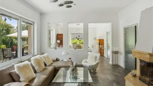 Apartments in Berlin Steglitz-Zehlendorf - photo 1