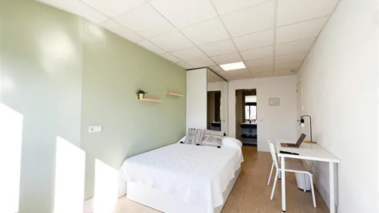 Rooms in Madrid Chamberí - photo 3