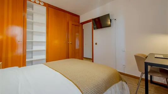 Rooms in Madrid Retiro - photo 4
