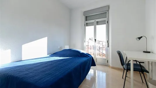 Rooms in Granada - photo 4