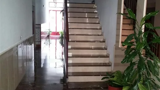 Rooms in Jaén - photo 6