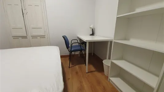 Rooms in Granada - photo 9