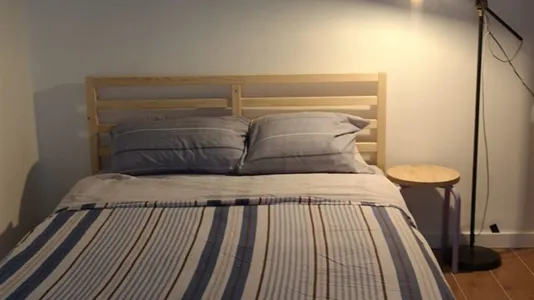 Rooms in Valencia Extramurs - photo 1