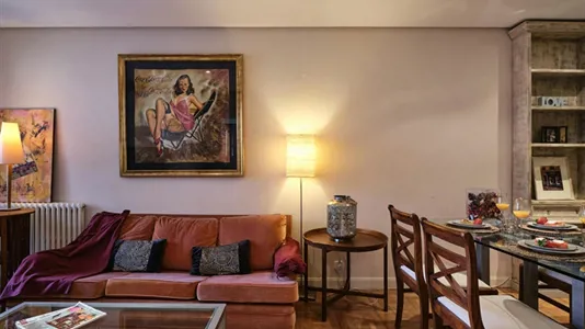 Apartments in Madrid Chamberí - photo 2