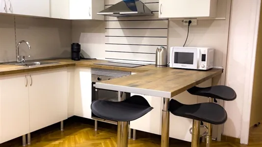 Rooms in Barcelona Sarrià-St. Gervasi - photo 10