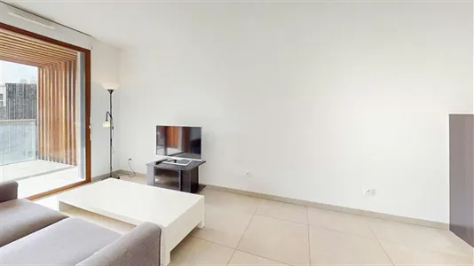 Apartments in Lyon - photo 4