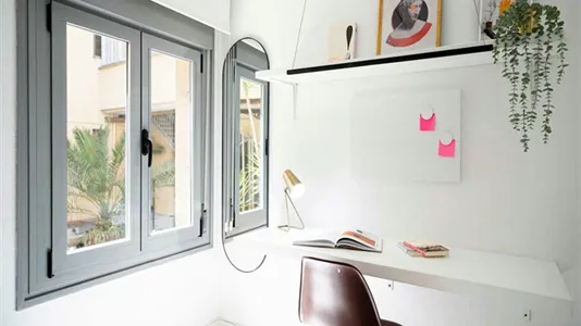 Rooms in Madrid Centro - photo 10